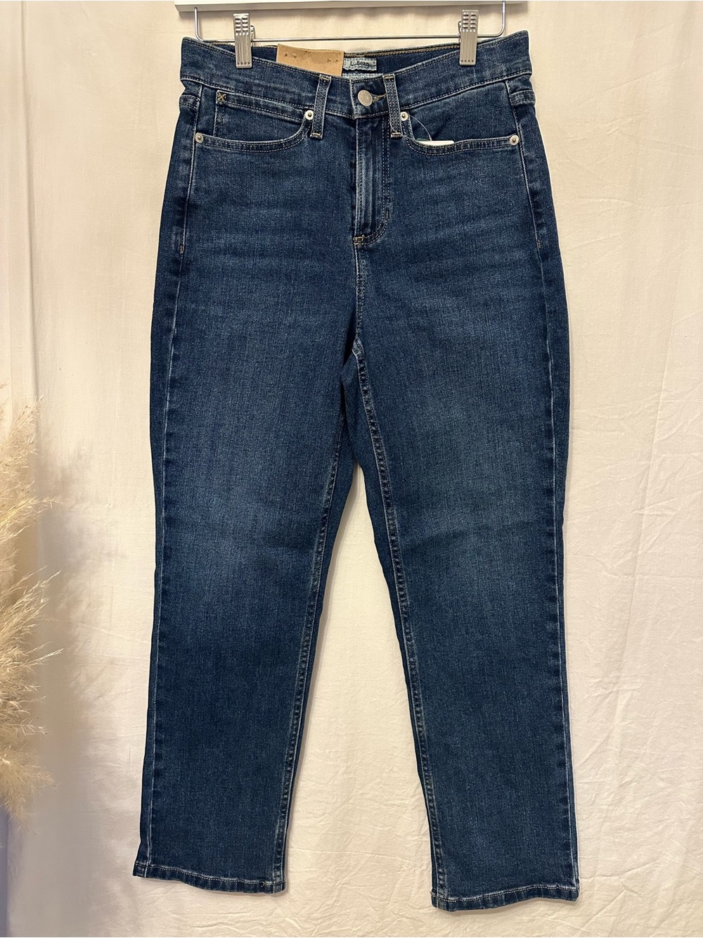 L.L.Bean 207 Vintage Jeans NWT Size 4 High Rise Straight Leg